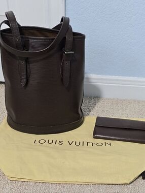 Louis Vuitton Brown Epi Leather Bucket Bag And Matching Wallet